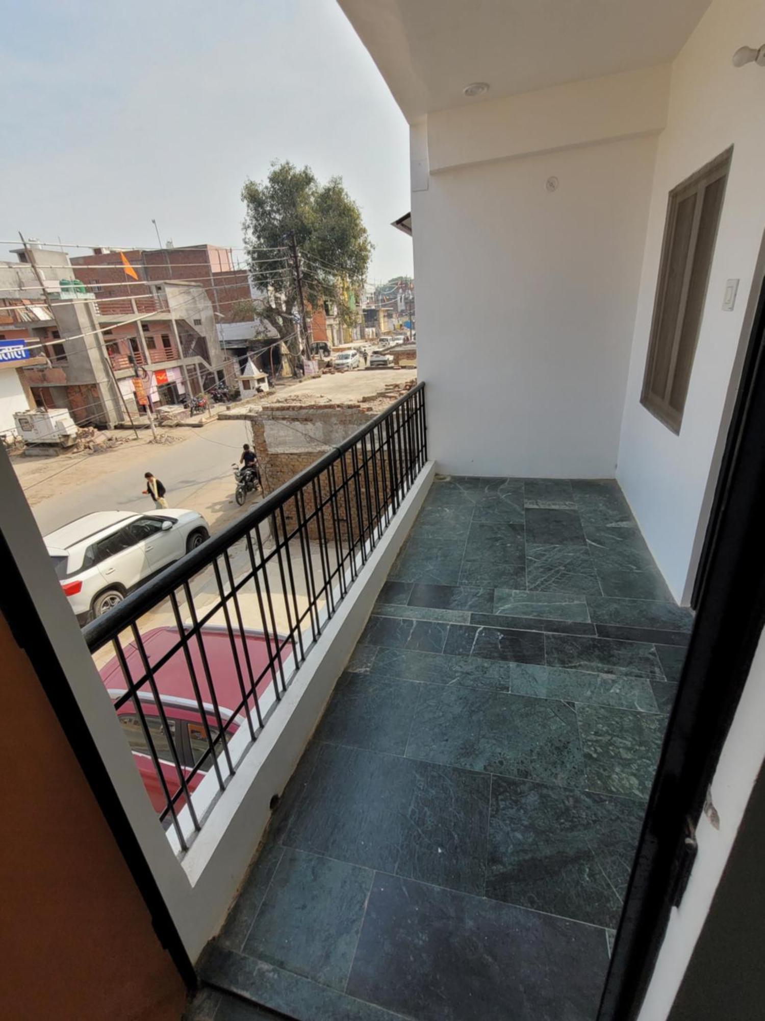Pushpa Vatika Otel Faizābād Dış mekan fotoğraf