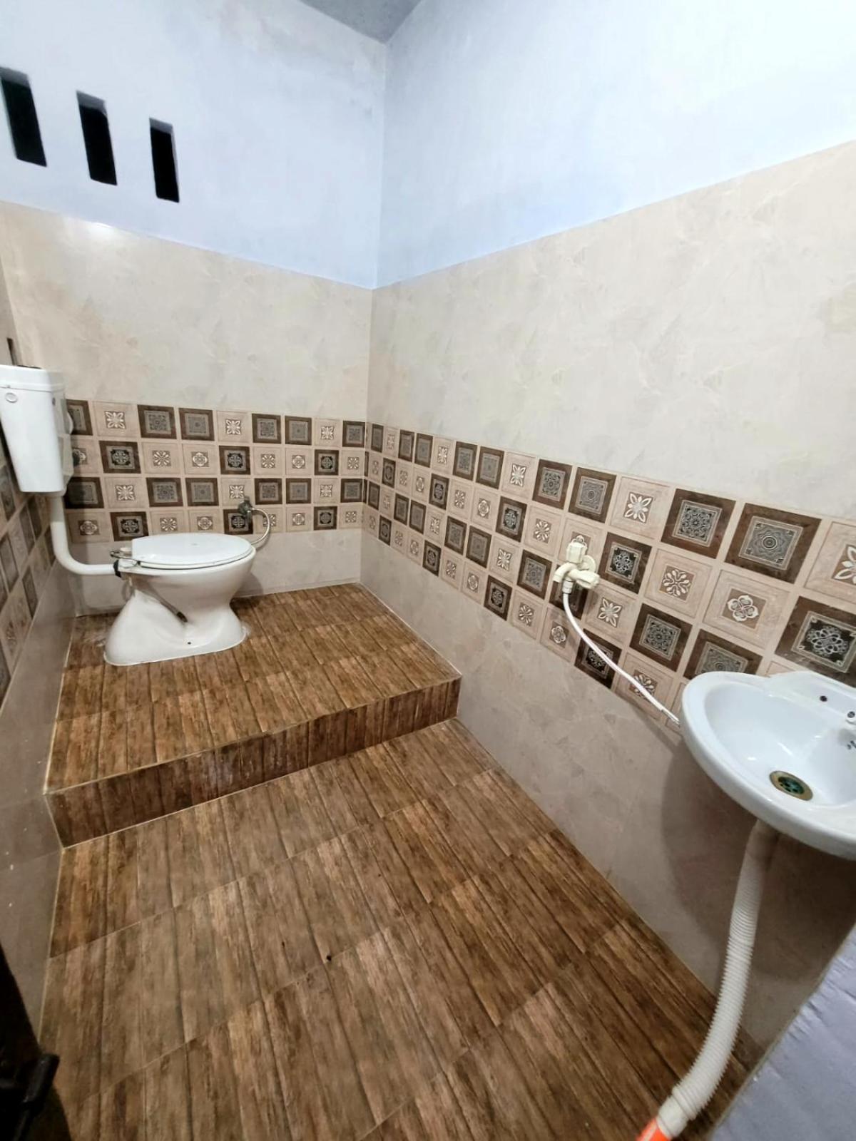 Pushpa Vatika Otel Faizābād Dış mekan fotoğraf